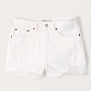 Curve Love - high rise - the mom short - white